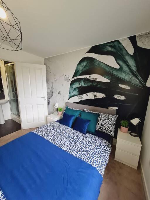 Stylish 2 Bedroom Apartment / Free Gated Parking Glasgow Kültér fotó